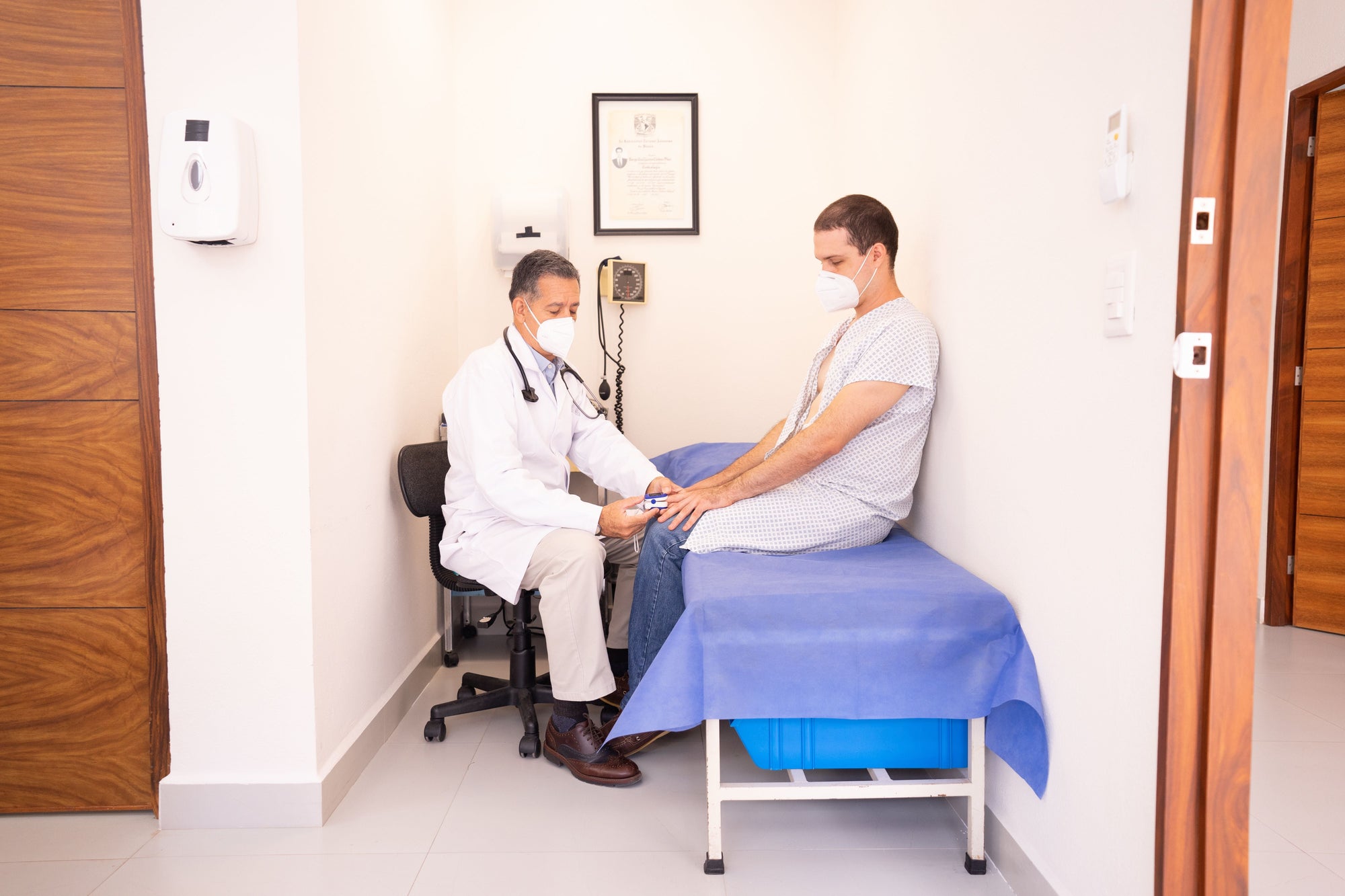 What a Colorectal Surgeon Wishes You Knew About Hemorrhoids and Wiping